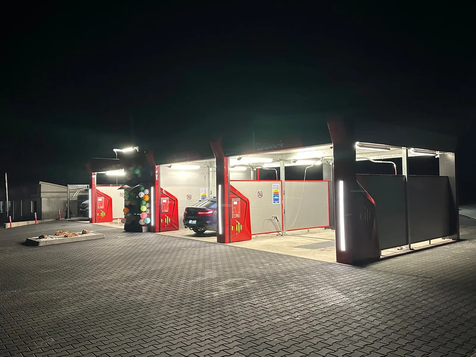 Spălătoria Alessia - box 4 iluminat